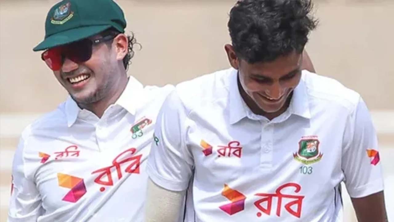 তাসকিন আহমেদ (বাঁয়ে) ও নাহিদ রানা