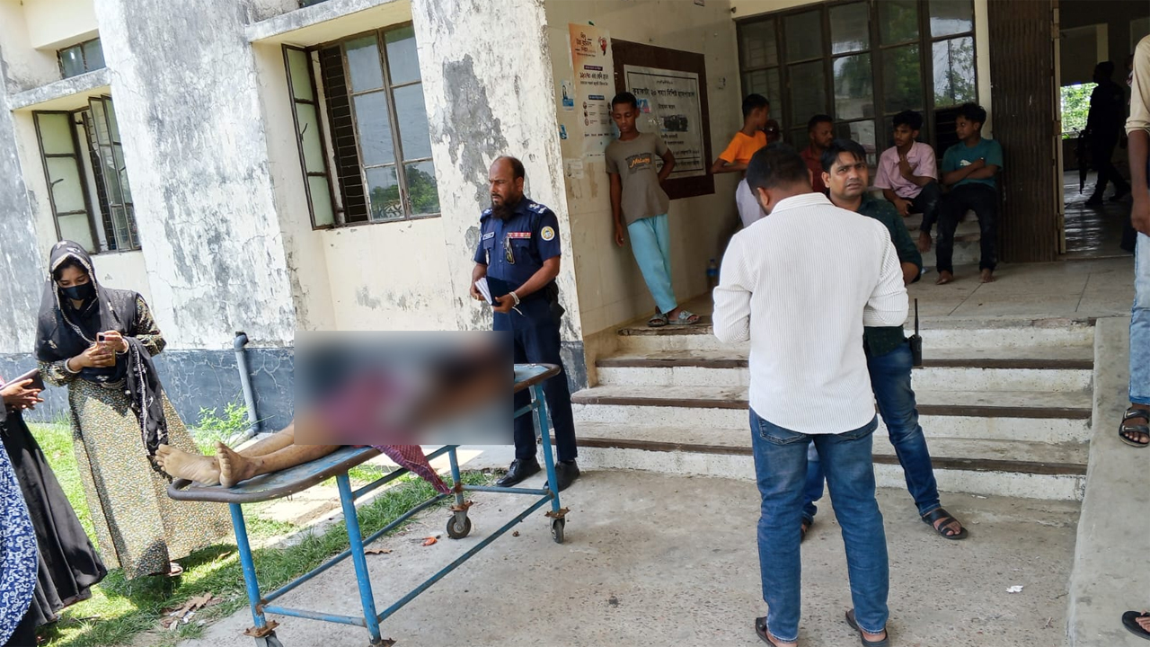 কুয়াকাটায় মোটরসাইকেল দুর্ঘটনায় নিহত কিশোরের লাশ