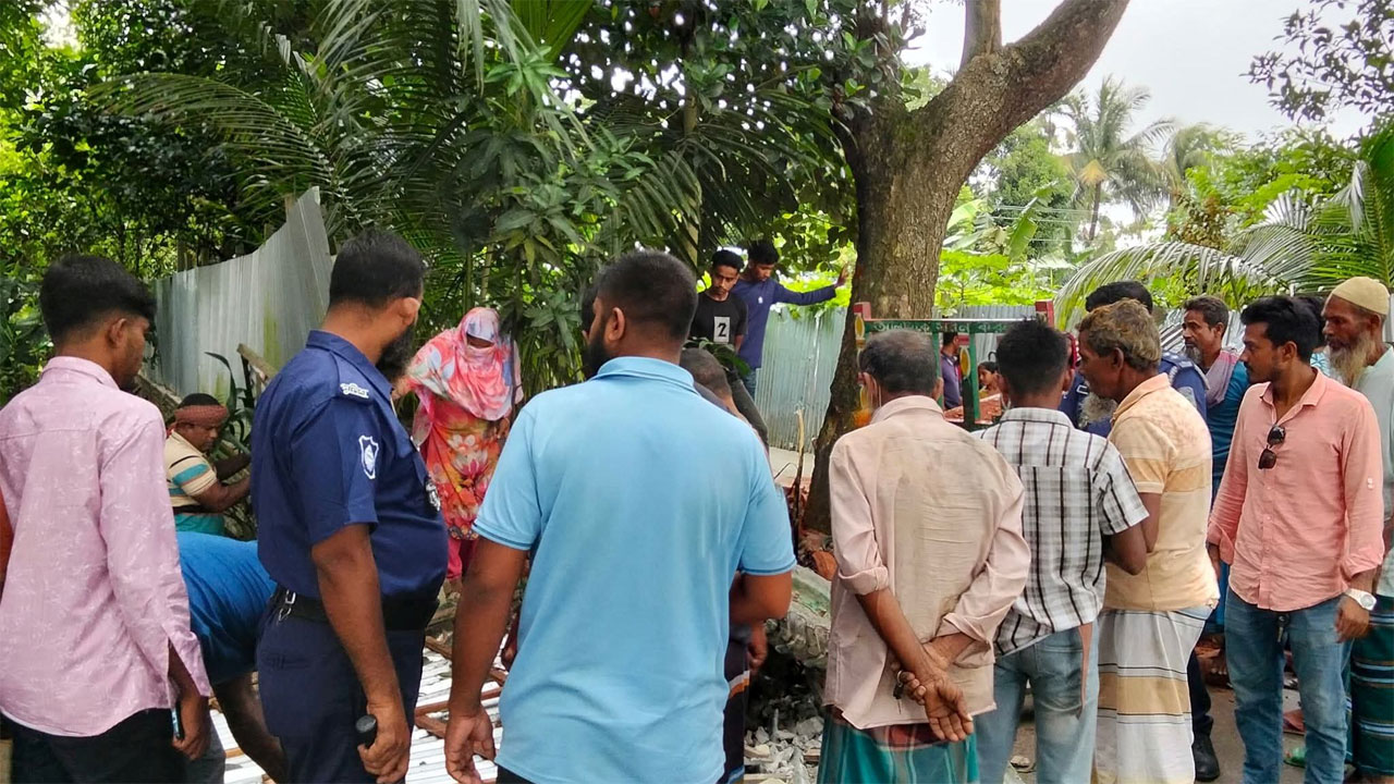 মাদারগঞ্জে ট্রলি-বাইসাইকেল সংঘর্ষ, পা হারালেন কিশোর