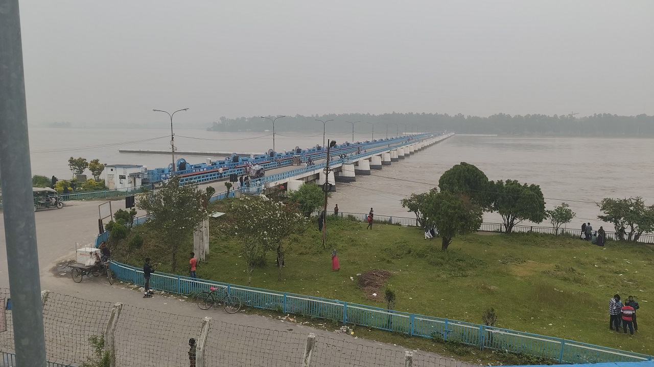 লালমনিরহাটে তিস্তার পানি বিপদসীমার কাছাকাছি, ফের বন্যার আশঙ্কা