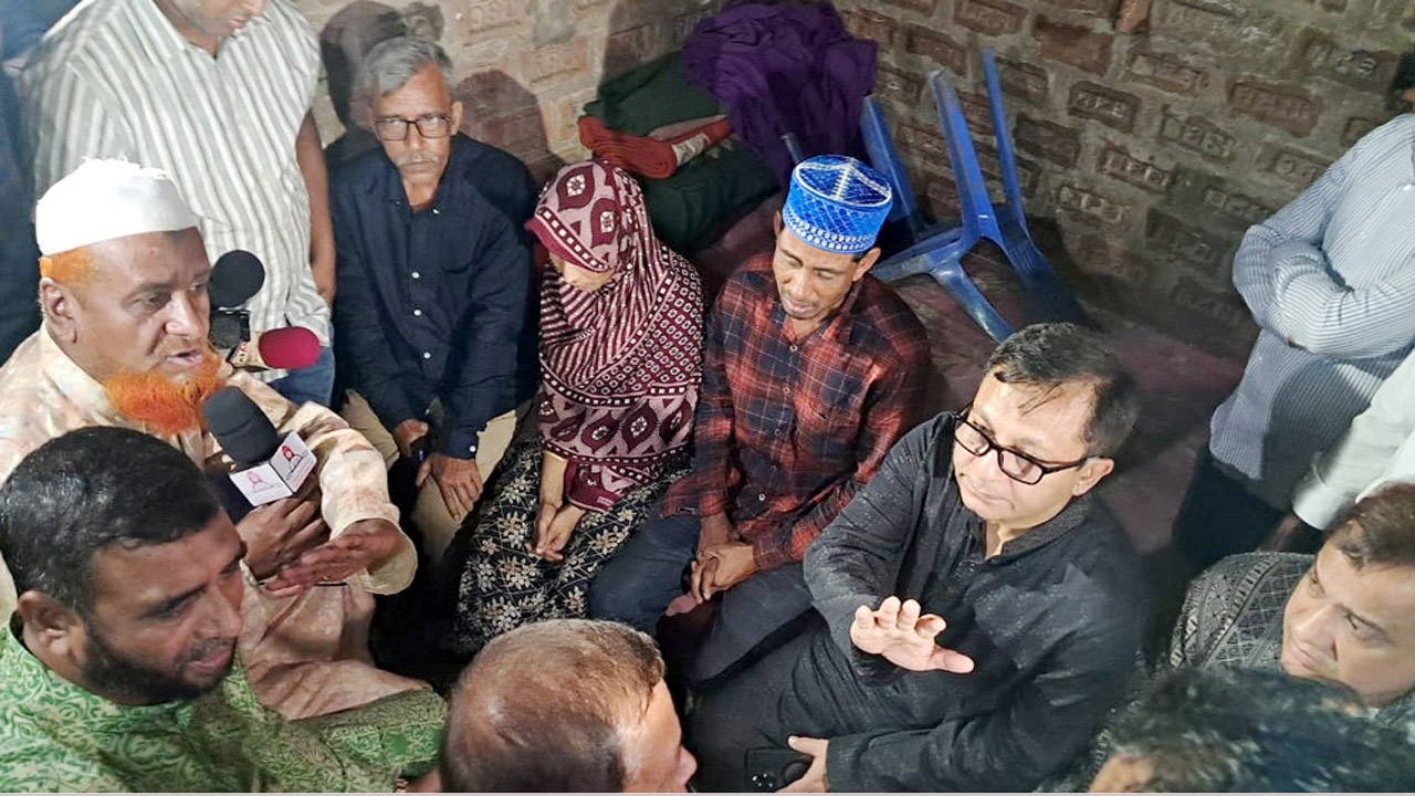 সিলেটে নৃশংস হত্যাকাণ্ডের শিকার শিশু ফাহিমার বাসায় বাণিজ্যমন্ত্রী