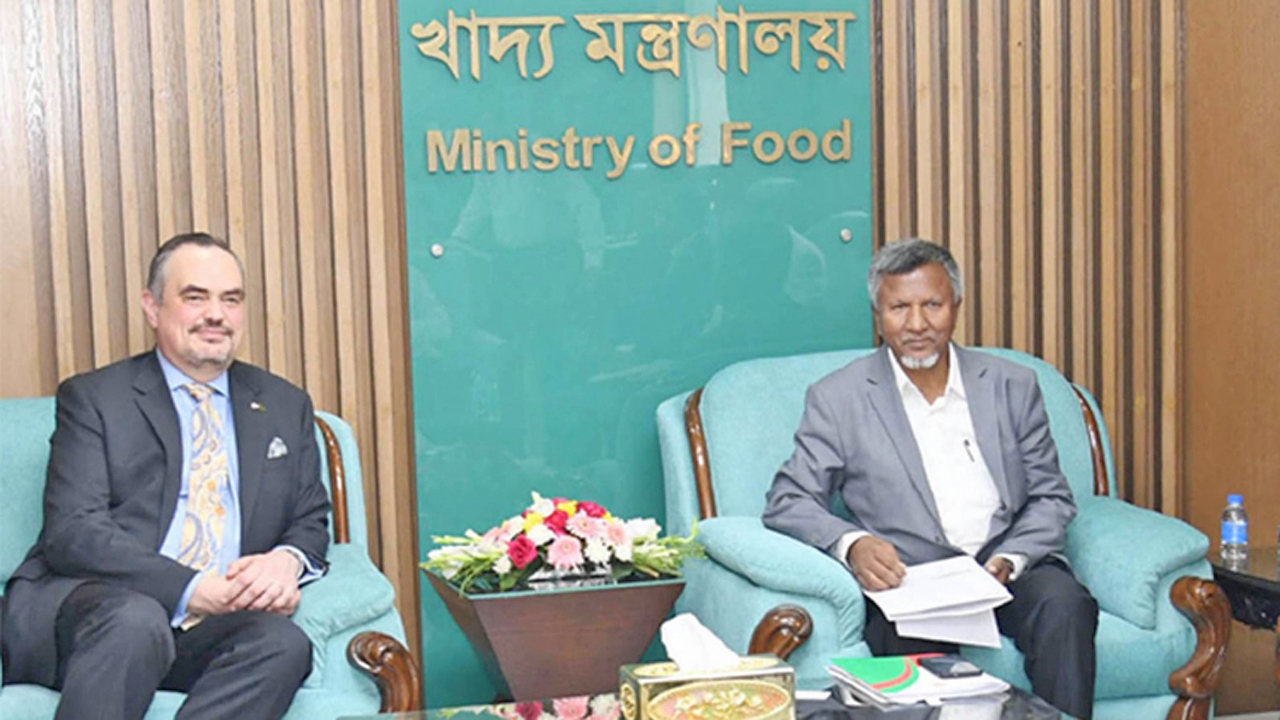 খাদ্য প্রতিমন্ত্রীর সাথে যুক্তরাষ্ট্রের রাষ্ট্রদূতের সাক্ষাৎ