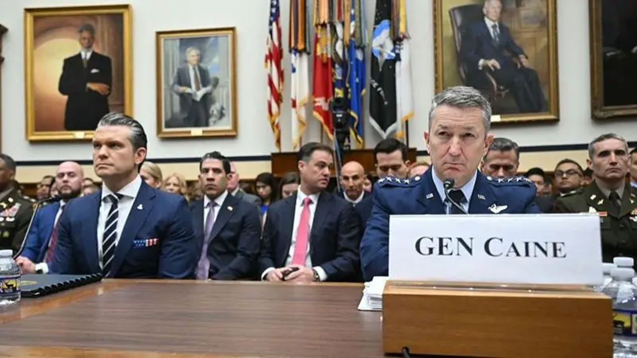 মার্কিন প্রতিরক্ষামন্ত্রী পিট হেগসেথ