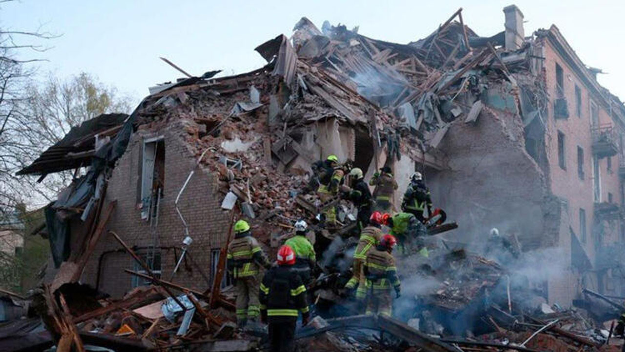 হামলায় ক্ষতিগ্রস্ত অবকাঠামো