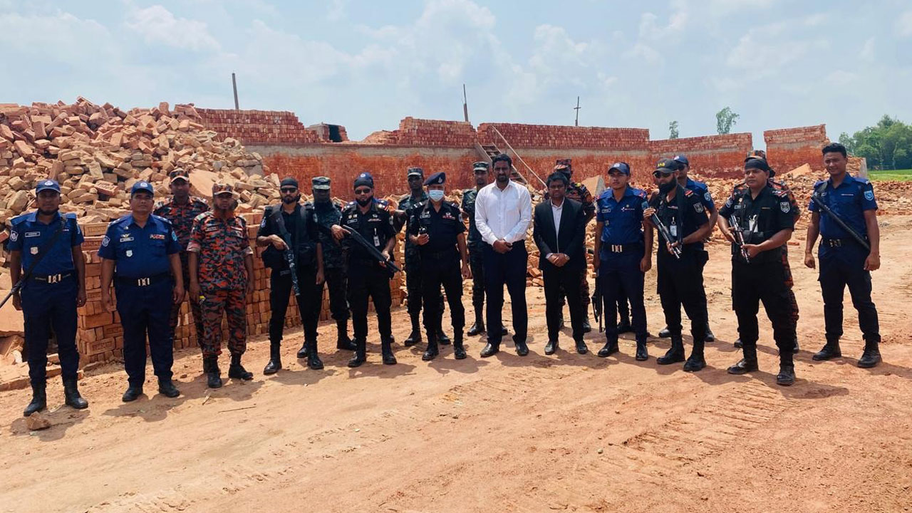 ইটভাটায় ভ্রাম্যমাণ আদালতের অভিযান