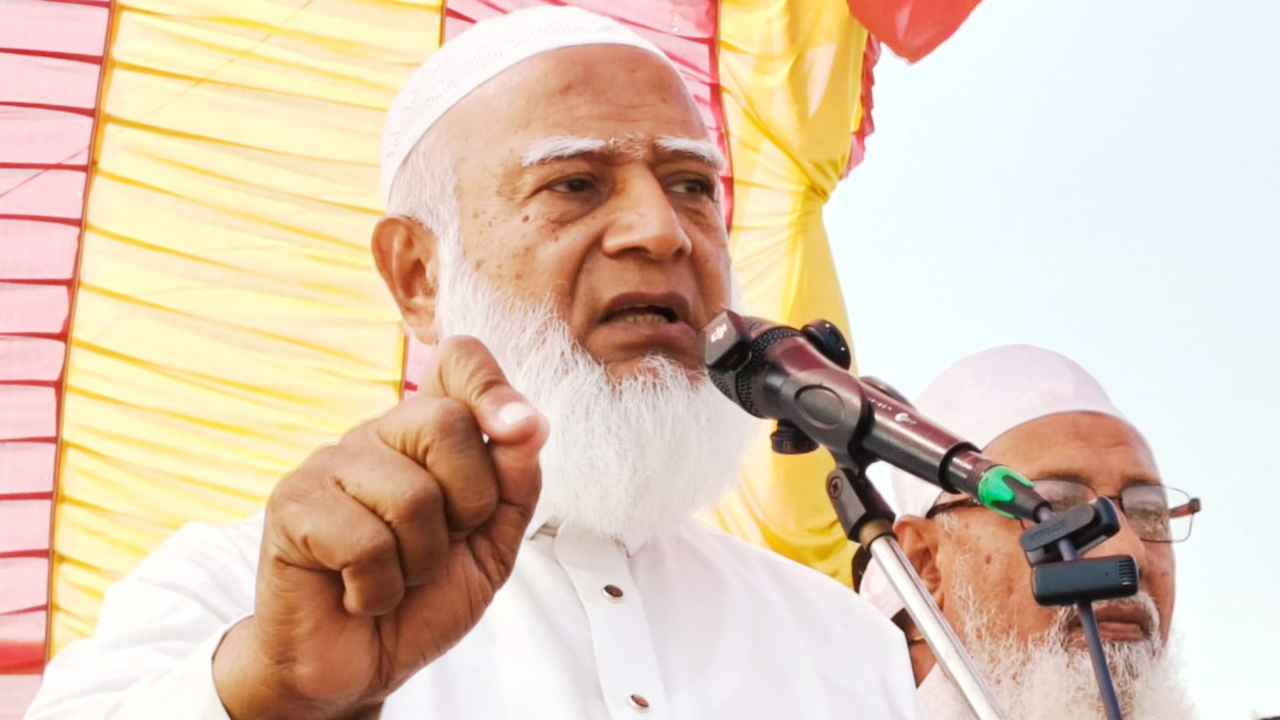 বক্তব্য রাখছেন জামায়াত আমির ডা: শফিকুর রহমান