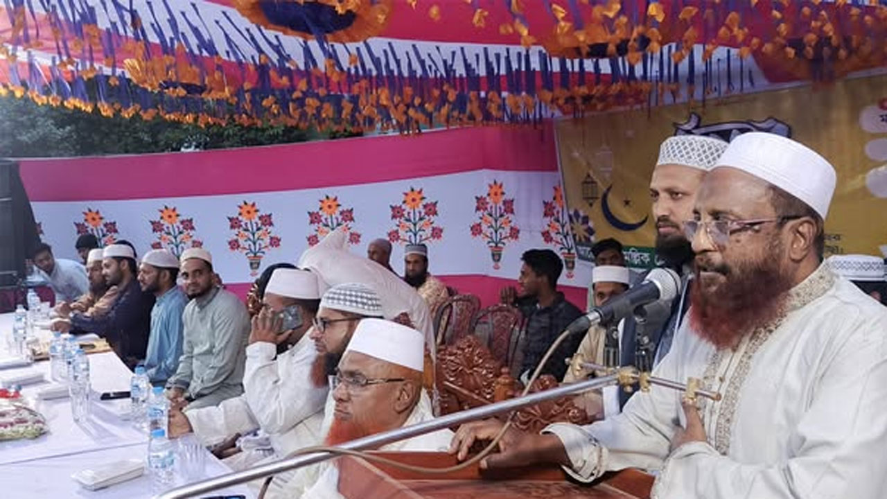 বক্তব্য রাখছেন নাজমুল হুদা এমপি