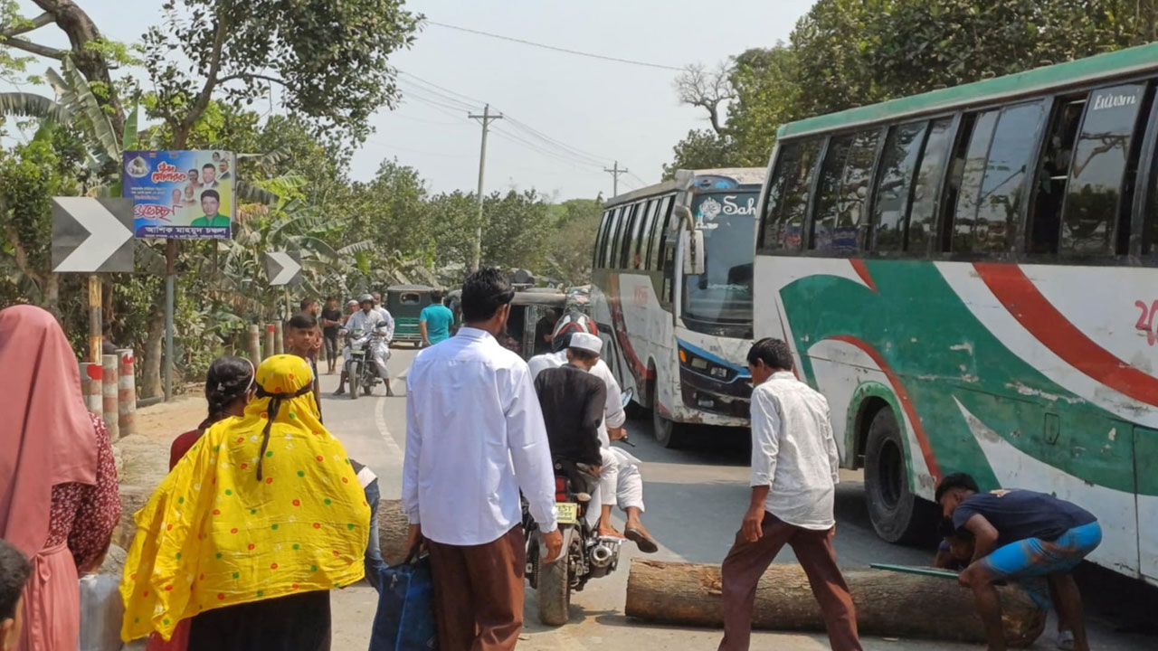 ঈশ্বরগঞ্জে সড়ক দুর্ঘটনায় ছাত্রী নিহত