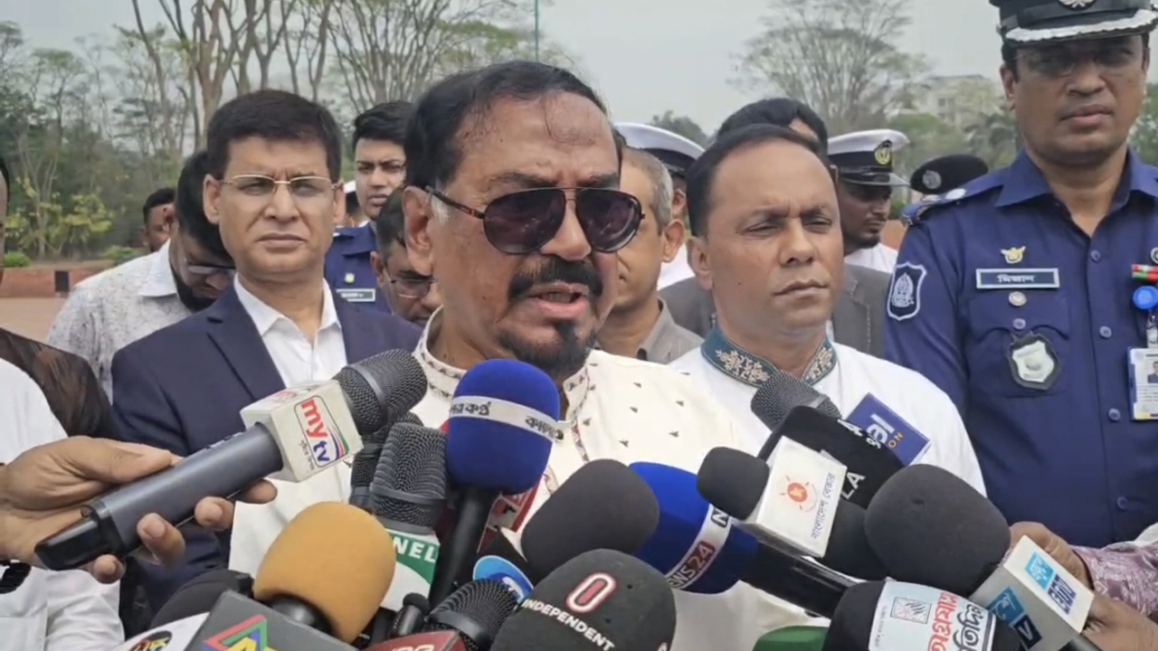 জাতীয় সংসদের স্পিকার মেজর (অব:) হাফিজ উদ্দিন।