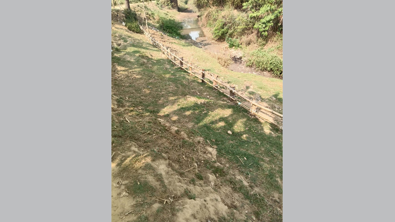শেষ হয়নি ফসলরক্ষা বাঁধের কাজ