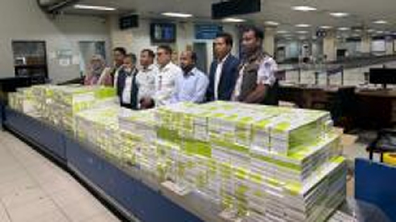 সিগারেটের তিন লাখ শলাকা আটক