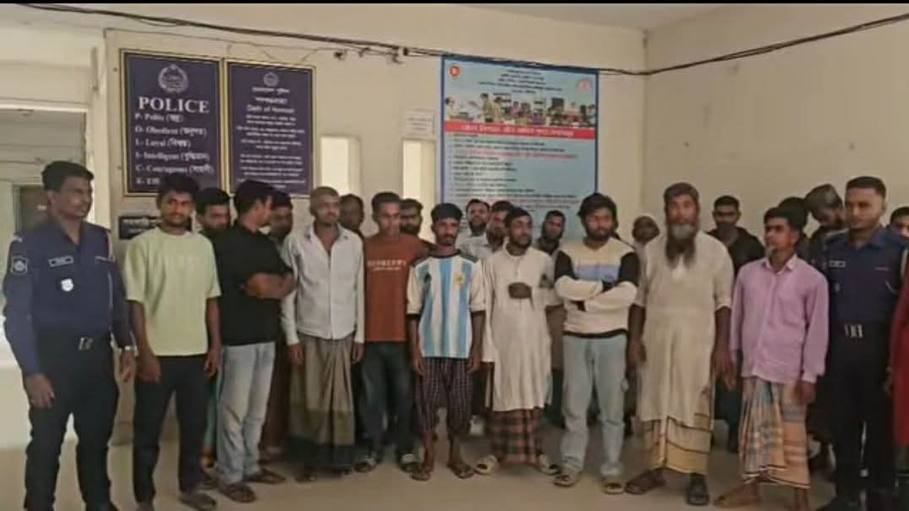 অভিযানে গ্রেফতাররা