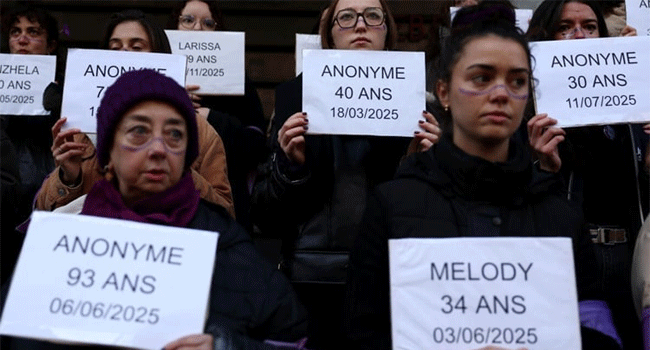 ফ্রান্সে নারীর প্রতি সহিংসতা বন্ধে হাজারো মানুষের বিক্ষোভ