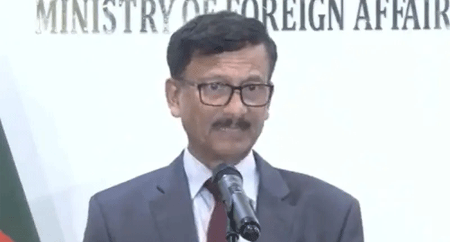 পররাষ্ট্র উপদেষ্টা তৌহিদ হোসেন