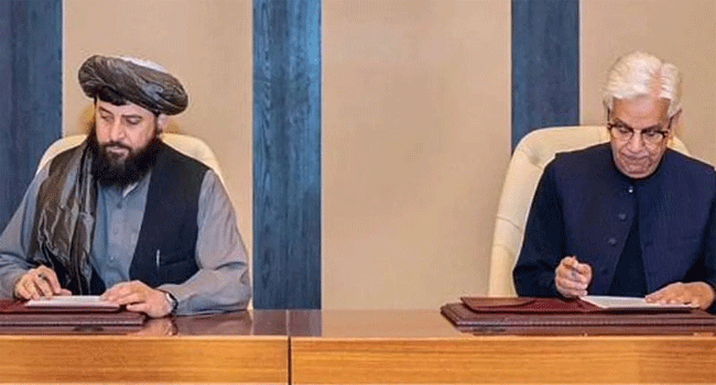 পাকিস্তান-আফগানিস্তান প্রতিরক্ষামন্ত্রী