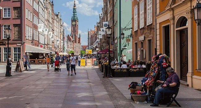 গুপ্তচরবৃত্তির অভিযোগে পোল্যান্ডে ৫৫ জন সন্দেহভাজন আটক