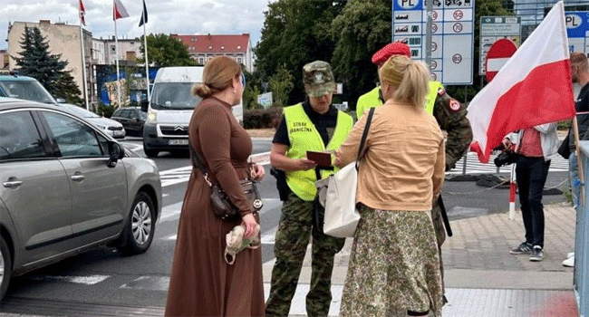 পোল্যান্ড সীমান্ত শক্তিশালী করতে সৈন্য পাঠাবে জার্মানি