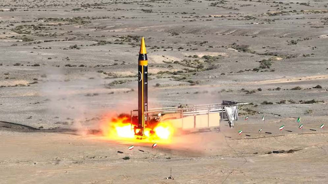 ব্যালিস্টিক ক্ষেপণাস্ত্র