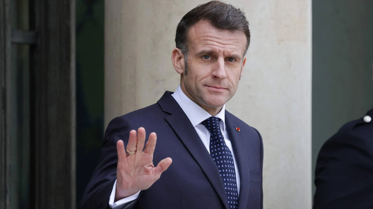 ফরাসি প্রেসিডেন্ট ইমানুয়েল ম্যাখোঁ