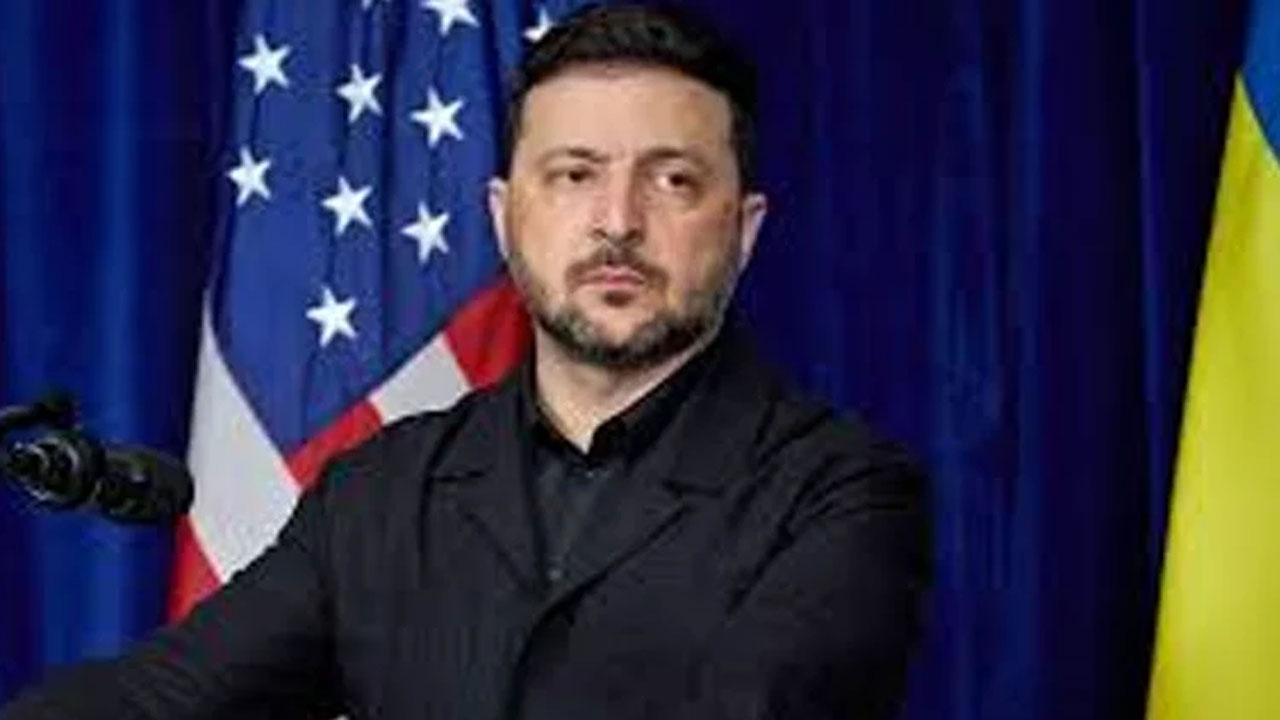 ইউক্রেনের প্রেসিডেন্ট ভলোদিমির জেলেনস্কি