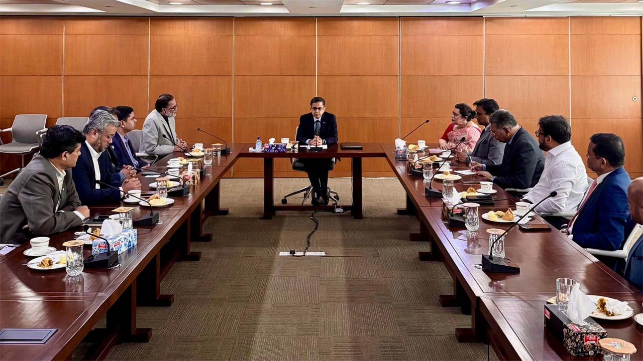 ঢাকায় হাইকমিশনে অনুষ্ঠিত এক মতবিনিময় সভা