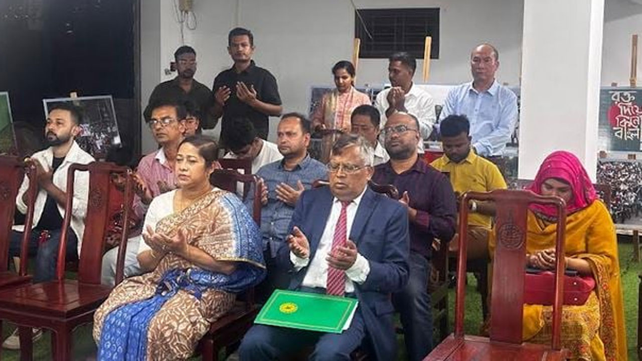 ভিয়েতনামে বাংলাদেশ দূতাবাসে গণঅভ্যুত্থান দিবস পালিত হয়েছে।