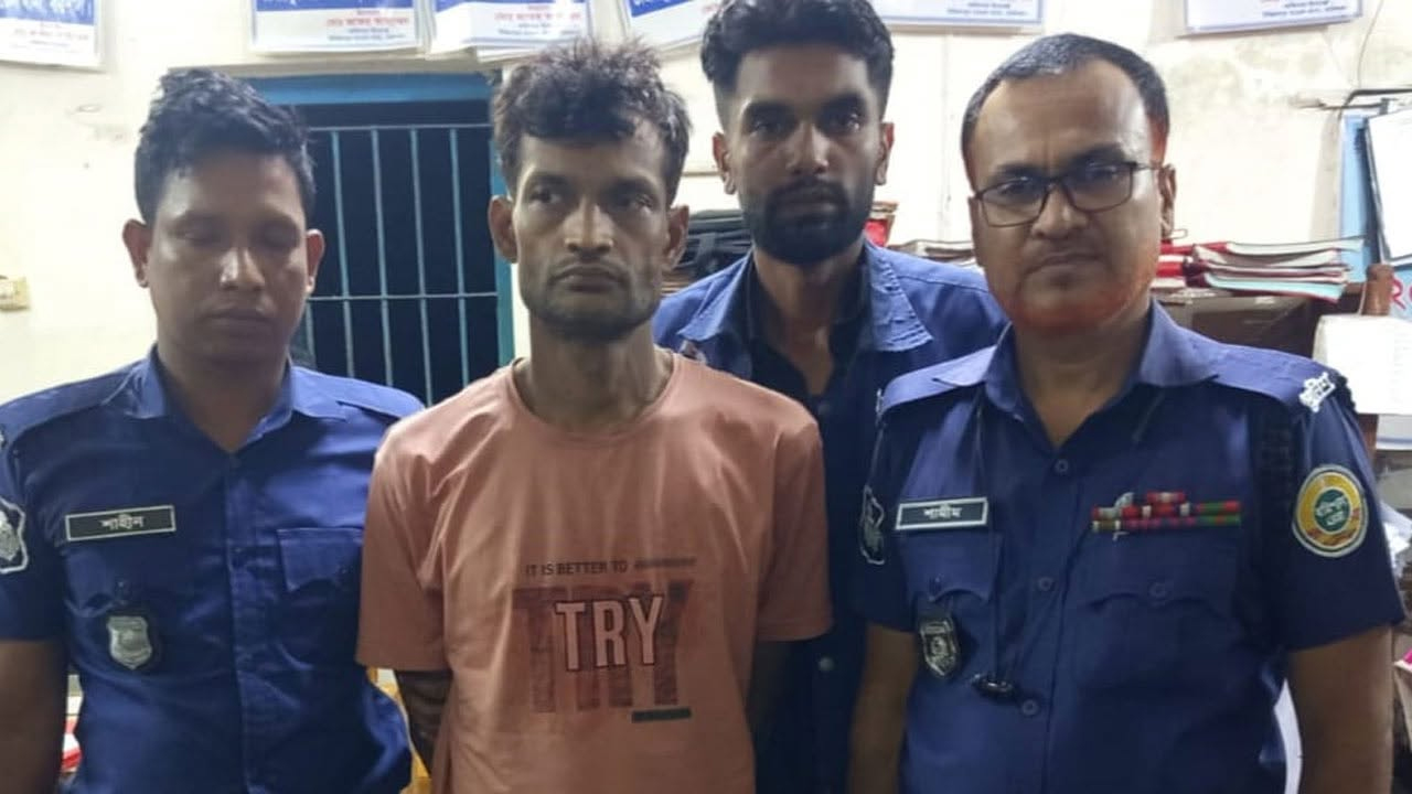 উজিরপুরে ইয়াবাসহ যুবককে গ্রেফতার করেছে পুলিশ