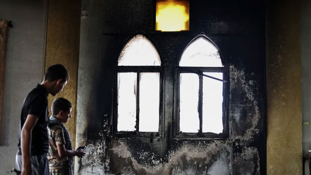 আগুনে ক্ষতিগ্রস্ত হাজ্জা হামিদা মসজিদ