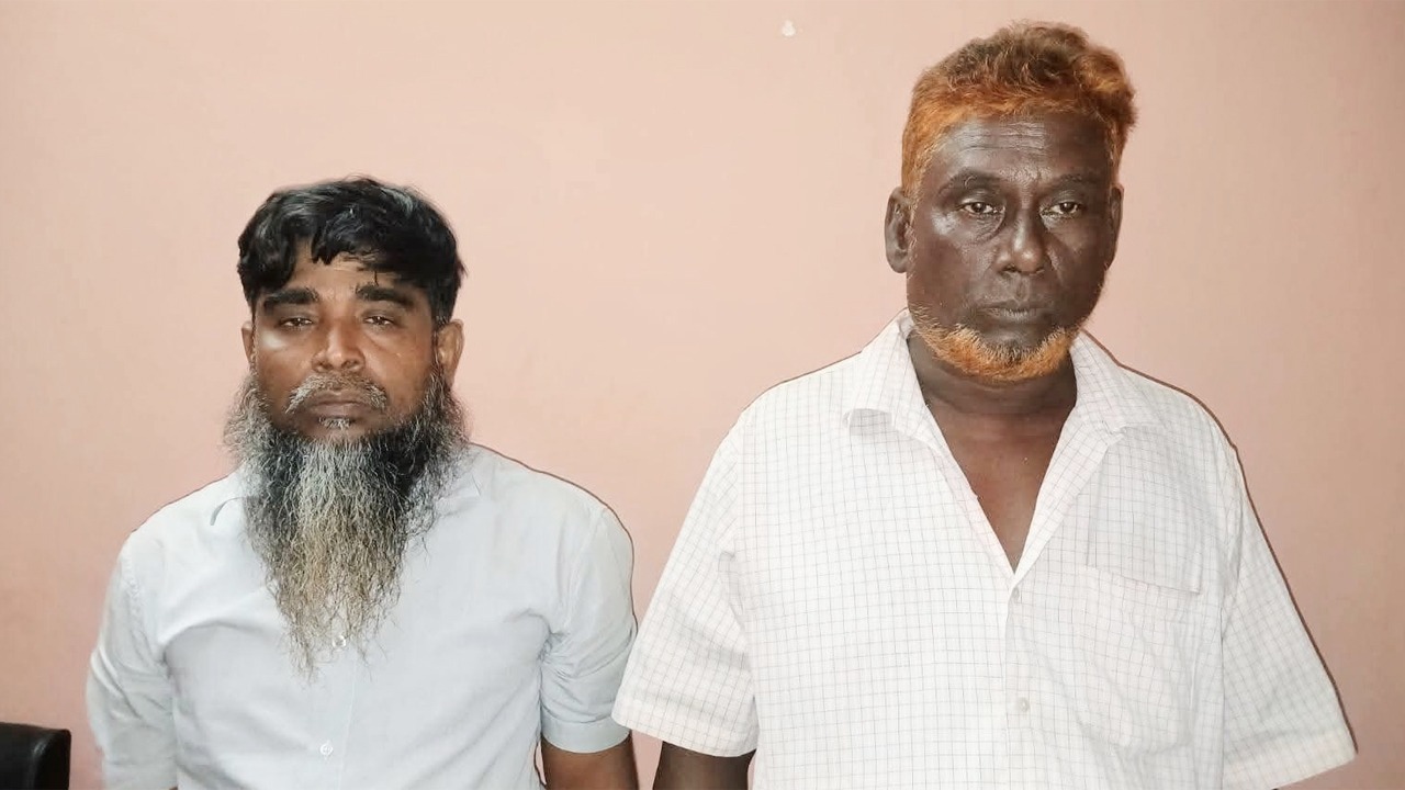 প্রতারণার অভিযোগে আটক জাহিদুল ইসলাম ডাবলু ও তার সহযোগী কালু মণ্ডল
