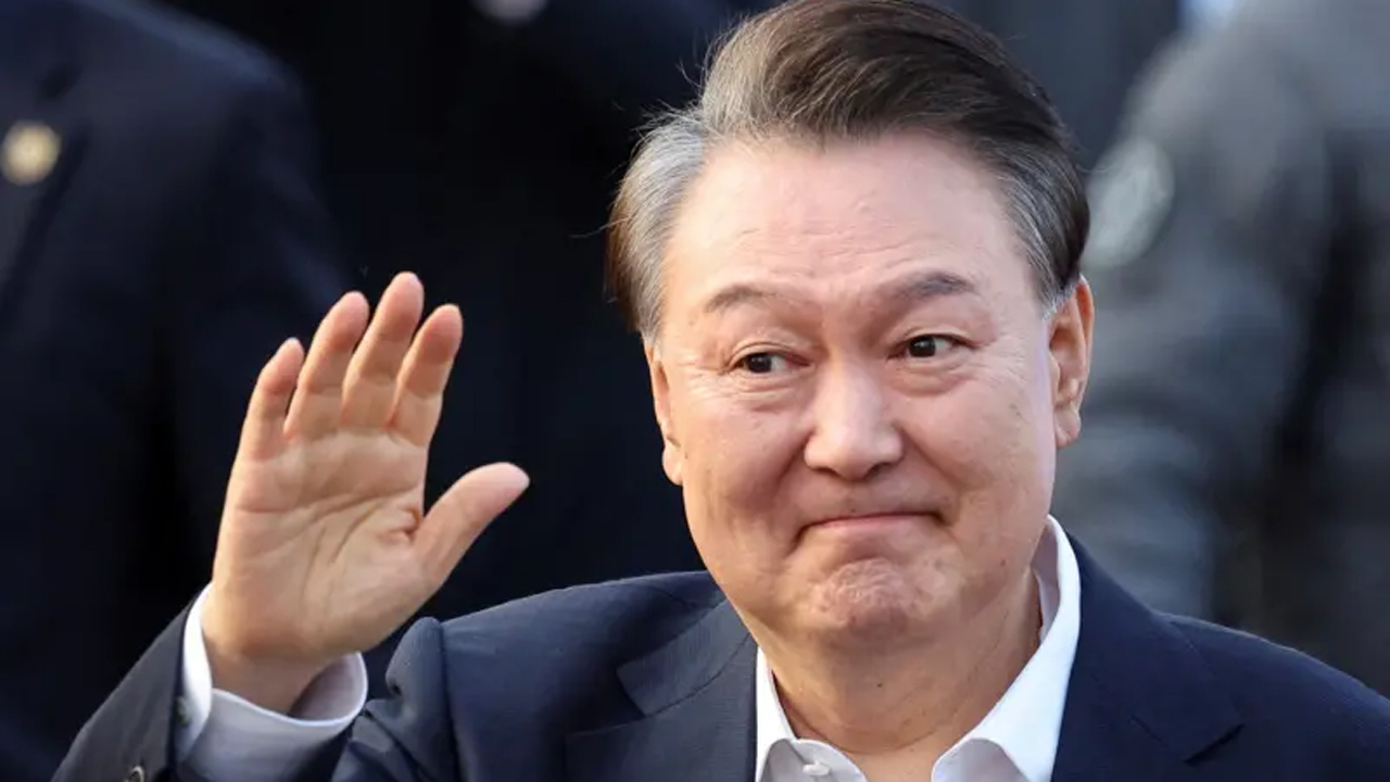 দক্ষিণ কোরিয়ার সাবেক প্রেসিডেন্ট ইউন সুক ইওল