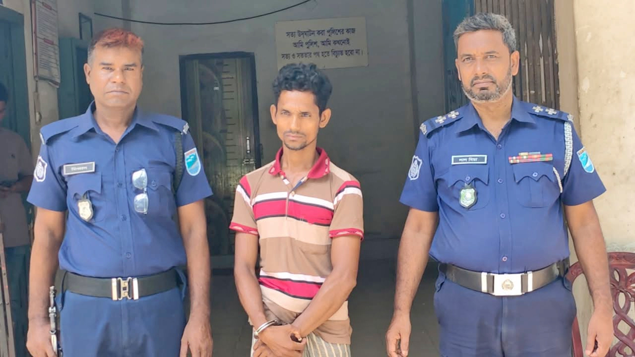 ধর্ষণ চেষ্টার অভিযোগে গ্রেফতার যুবক