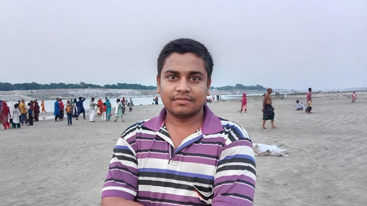 নিহত আকাশ