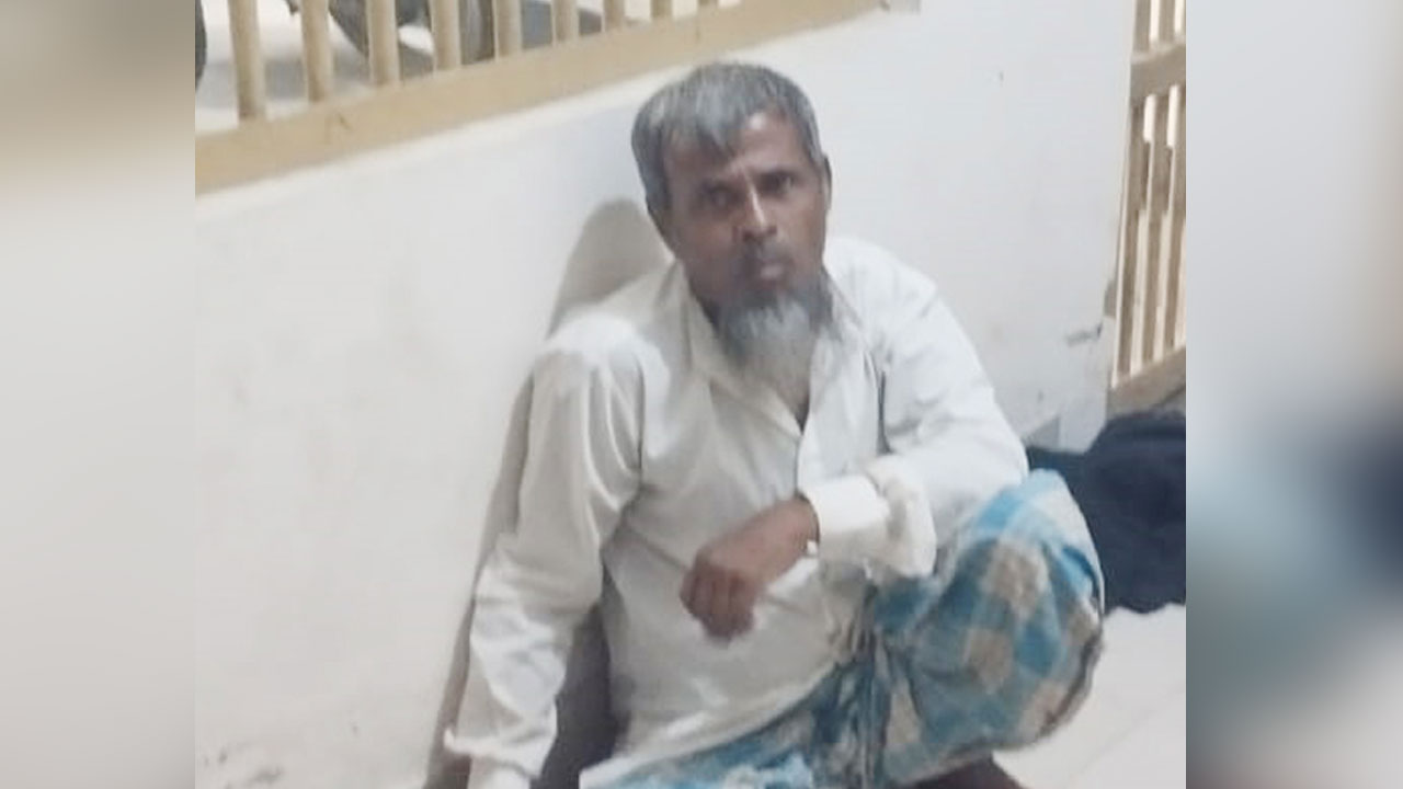 জালাল আহামদ (৬৩)