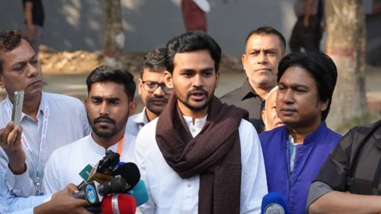 এনসিপির মুখপাত্র আসিফ মাহমুদ সজীব ভূঁইয়া