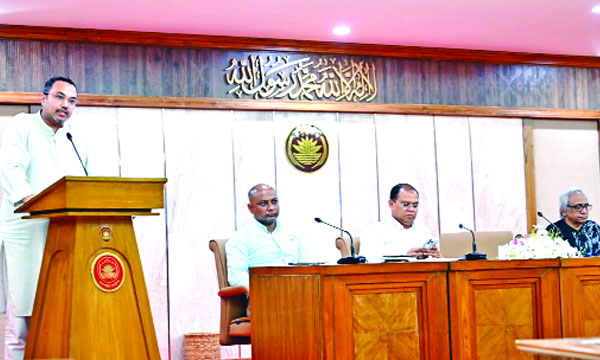 সরকারের ১০০ দিন পূর্তি উপলক্ষে প্রধানমন্ত্রীর কার্যালয়ে প্রেস ব্রিফিং করেন উপদেষ্টা মাহদী আমিন : পিআইডি