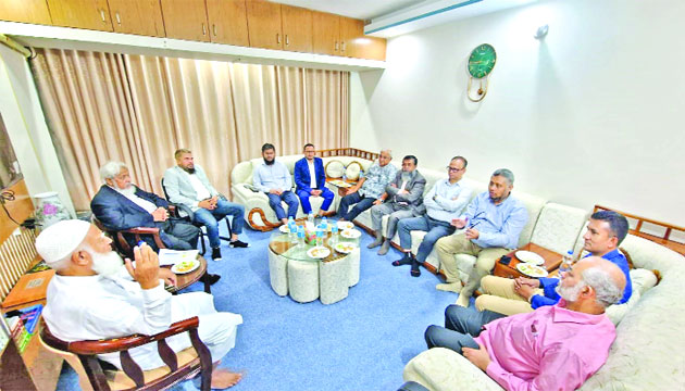 জামায়াতে ইসলামীর আমির ডা: শফিকুর রহমানের সাথে দেশের শিল্প মালিকদের একটি প্রতিনিধিদল সৌজন্য সাক্ষাৎ করেন : নয়া দিগন্ত