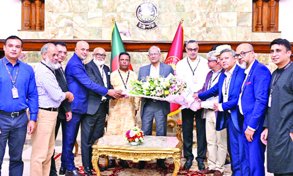রাষ্ট্রপতি মির্জা ফখরুল ইসলাম আলমগীরের সাথে বিশিষ্ট ব্যবসায়ী কামাল উদ্দিনের নেতৃত্বে যুক্তরাজ্য প্রবাসী বাংলাদেশীদের প্রতিনিধিদল সাক্ষাৎ করেন : পিআইডি