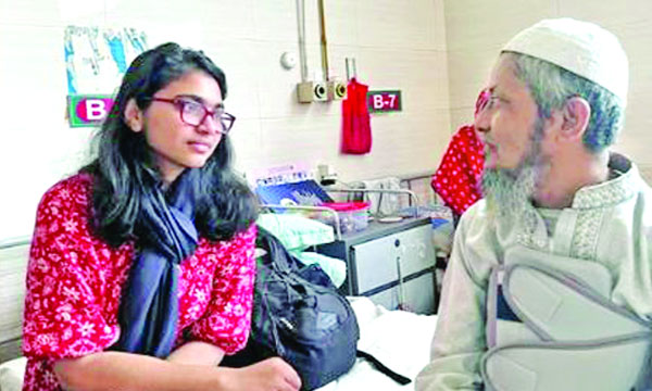 আদিল গ্রিলড চিকেন খেতে চেয়েছিল