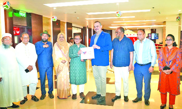 সিলেটে বাণিজ্যমন্ত্রী খন্দকার আব্দুল মুক্তাদিরের সাথে মার্কিন রাষ্ট্রদূত ব্রেন্ট টি. ক্রিস্টেনসেন সৌজন্য সাক্ষাৎ করেন : নয়া দিগন্ত