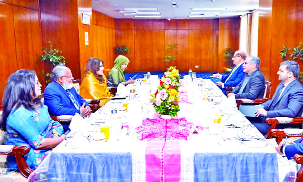 পাকিস্তানি মন্ত্রী সৈয়দ মহসিন রাজা নাকভির সাথে গতকাল প্রাতঃরাশ বৈঠক করেন পররাষ্ট্র প্রতিমন্ত্রী শামা ওবায়েদ