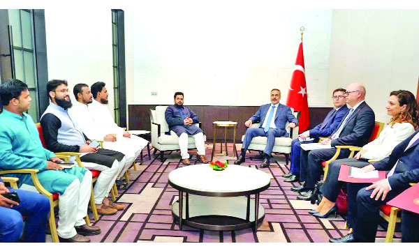 সফররত তুরস্কের পররাষ্ট্রমন্ত্রীর সাথে সাক্ষাৎ করেন এনসিপির আহ্বায়ক নাহিদ ইসলাম এমপি : পিআইডি