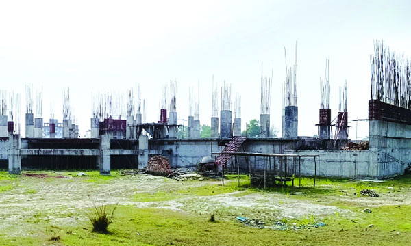 ময়মনসিংহে শিশু হাসপাতালের নির্মাণাধীন ভবন  :  নয়া দিগন্ত