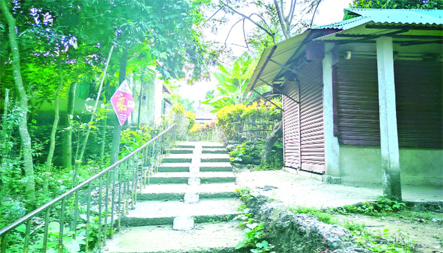 দোয়ারাবাজারের পরিচ্ছন্ন গ্রাম খ্যাত ঝুমগাঁওয়ের একটি এলাকা