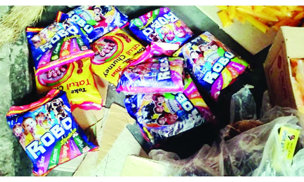 দামুড়হুদায় তিন প্রতিষ্ঠানকে ৭০ হাজার টাকা জরিমানা