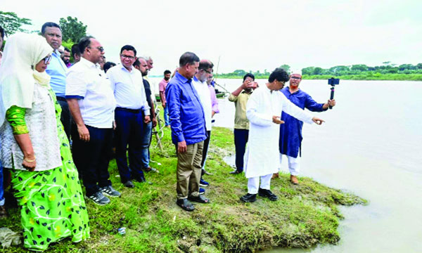 পরিশ্রমী নারীদের গ্রাম মোস্তবাপুর