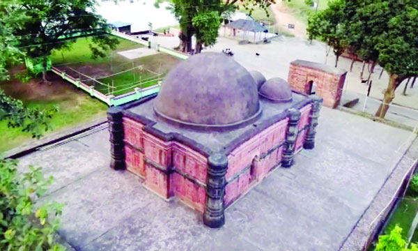 সাড়ে ৫০০ বছরের পুরনো সুলতানি মসজিদের সংস্কার নেই