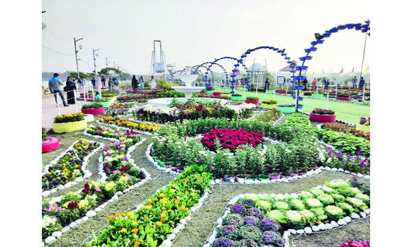 সীতাকুণ্ডের ডিসি পার্কের দৃশ্য : নয়া দিগন্ত