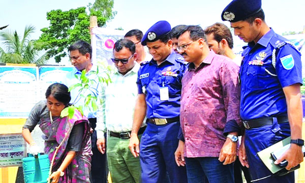 মানিকগঞ্জে বৃক্ষরোপণ কর্মসূচি উদ্বোধন