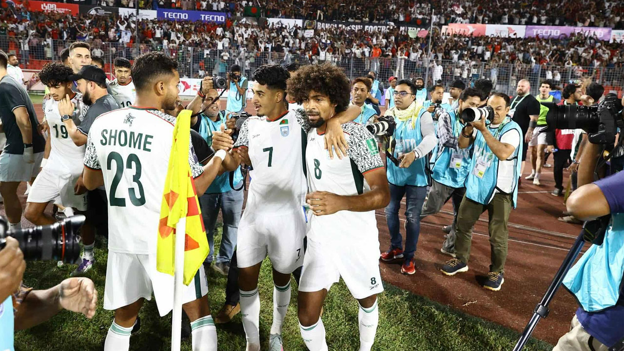 ভারতকে হারিয়ে উচ্ছ্বসিত বাংলাদেশ খেলোয়াড়রা