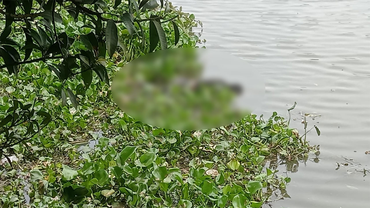 ভোলাহাটে মহানন্দা নদী থেকে লাশ উদ্ধার করেছে পুলিশ